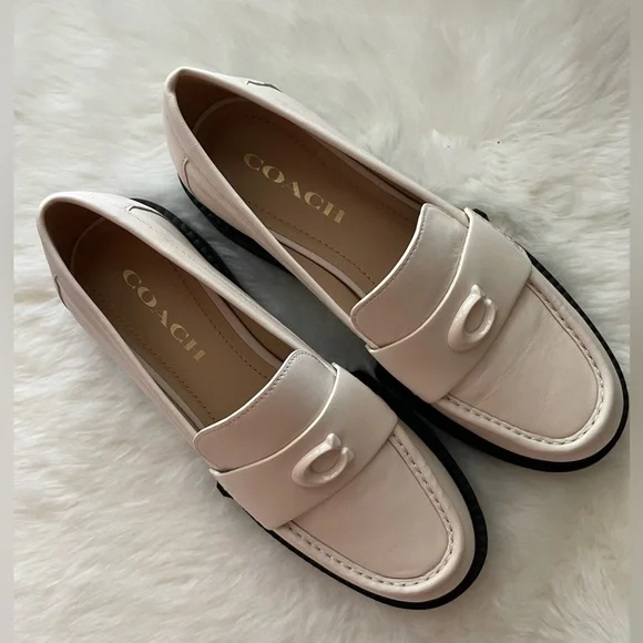 New! Coach Off-White Loafers - Picture 2 of 9
